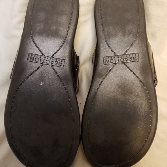 Shoes - Picture 3 of 4